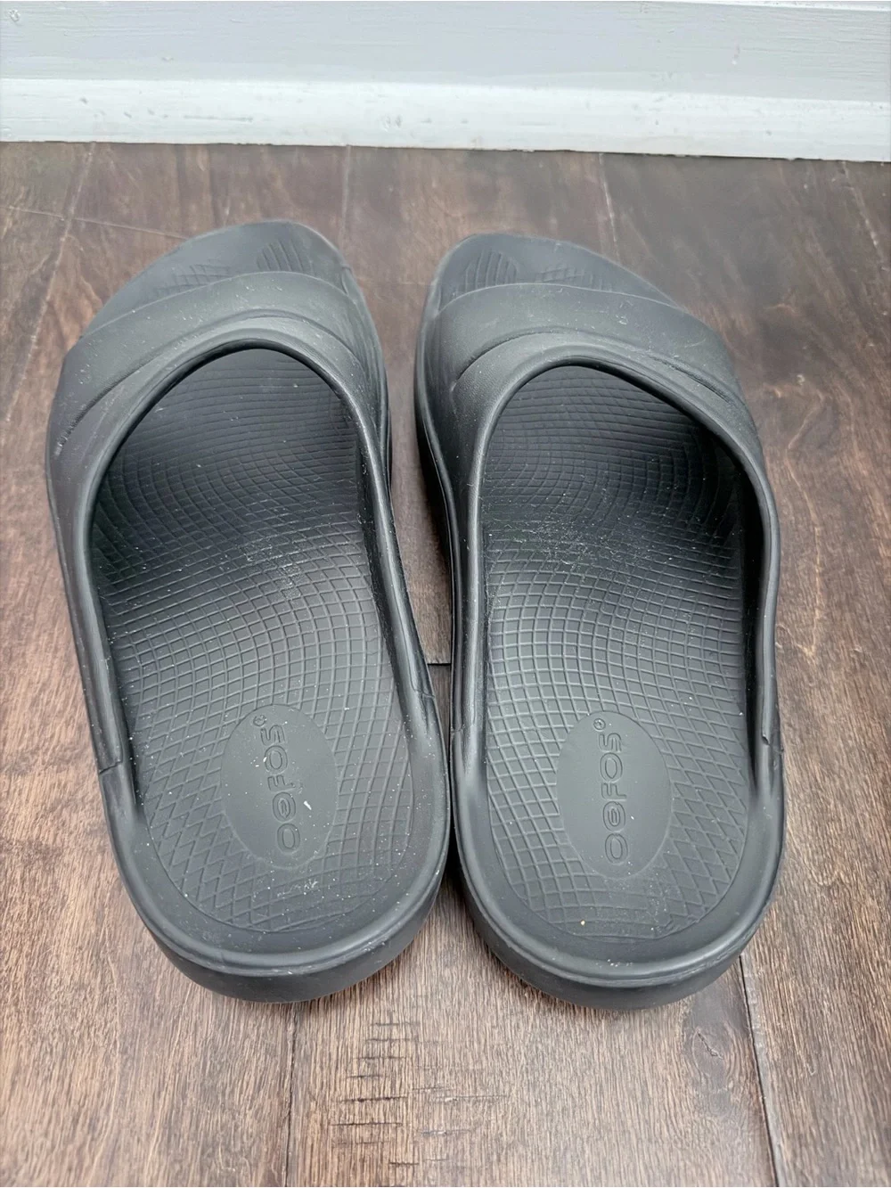 OOFOS OOahh Recovery Slides Sandals Mens Size 8 Black Slip On Comfort Casual